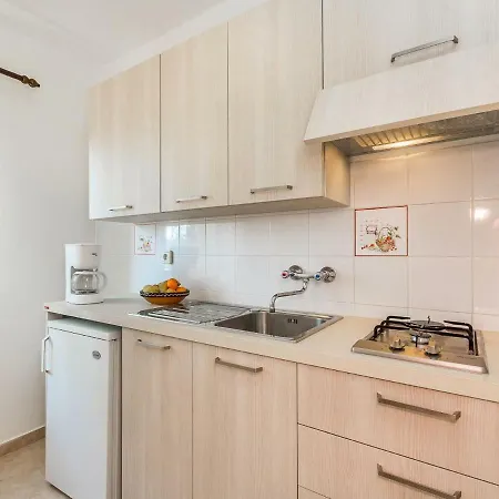 Miriana Apartman Valbandon